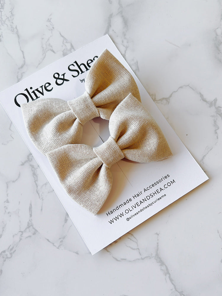 Chai Latte Charm Bow Set