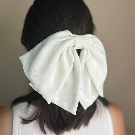 Iris Wing Bow