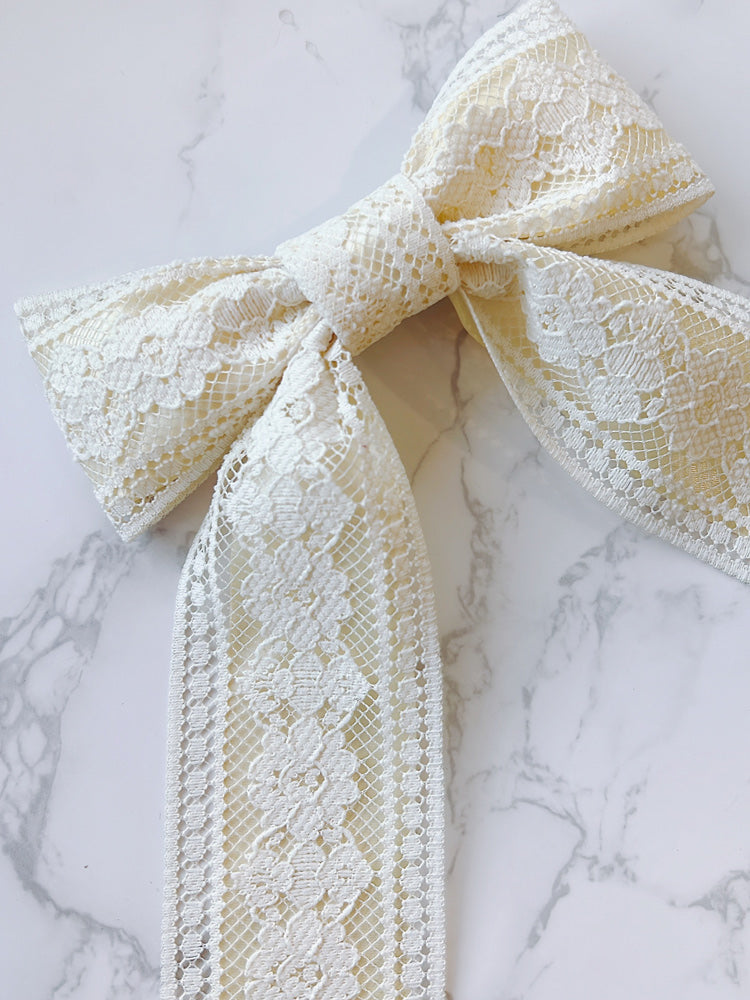 Daphne Vintage Yellow Back Lace Bow