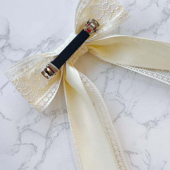 Daphne Vintage Yellow Back Lace Bow