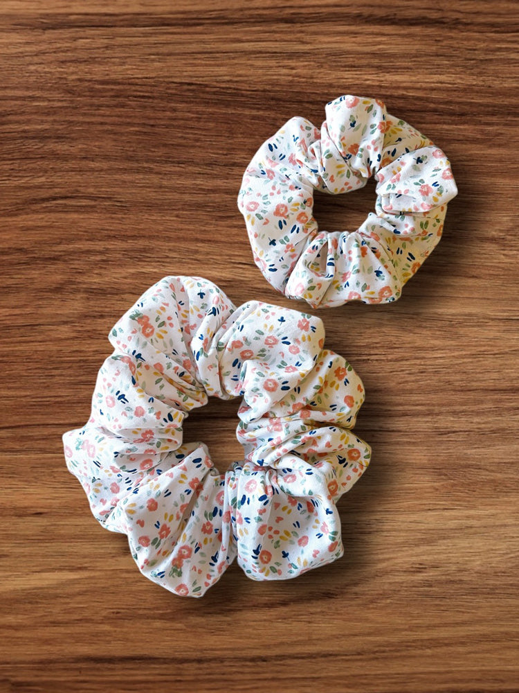 Alexis Petite Scrunchie