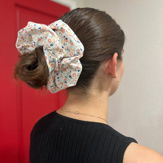 Alexis Petite Scrunchie