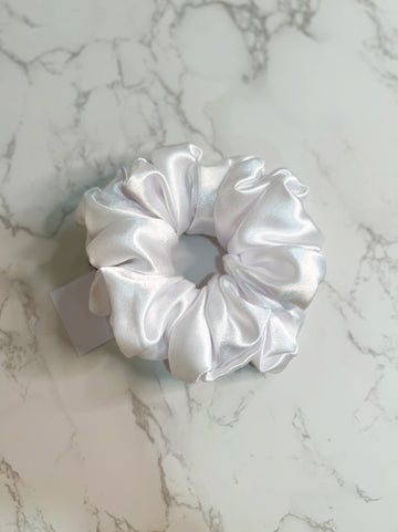 Yuki Jumbo Scrunchie