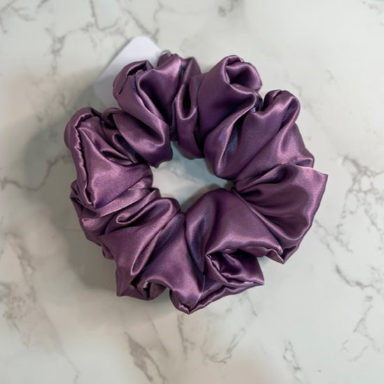 Kira Jumbo Scrunchie