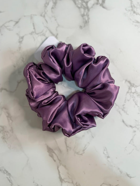 Kira Jumbo Scrunchie