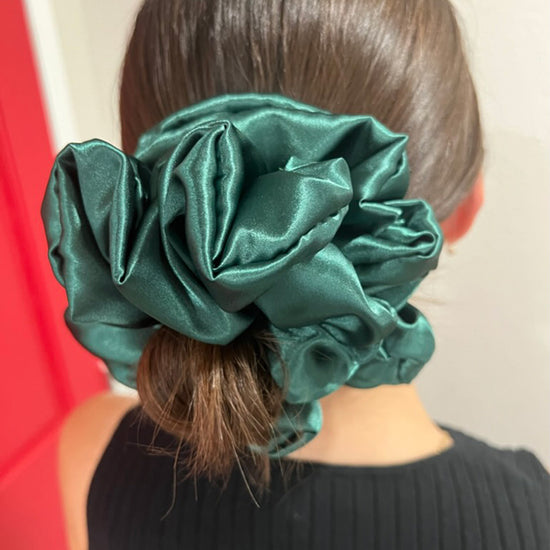 Emerald Jumbo Scrunchie