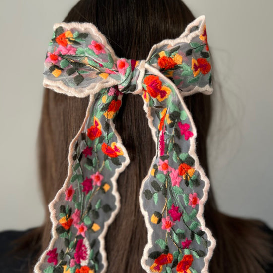 Valarie Lace Bow