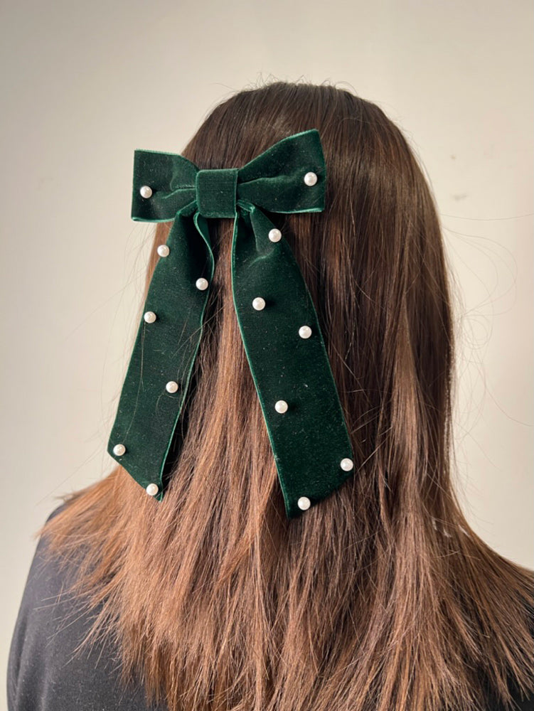 Girl Wearing Rachel Green Velvet Pearl Bow