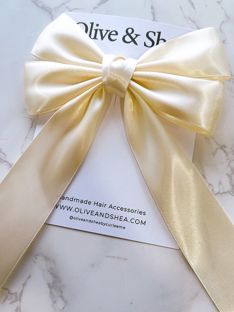 Stephanie Ivory Bow