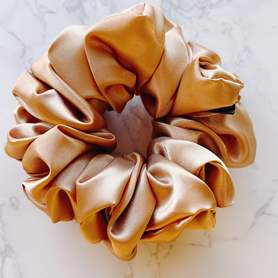 Topaz Jumbo Scrunchie