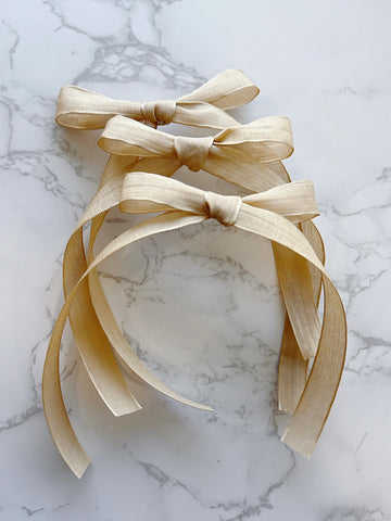 Sara Knot Long Tailed Hair Bow