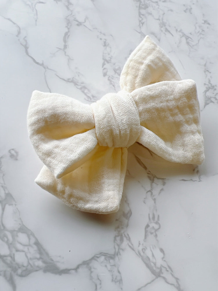 Beige Chunk Knot Bow