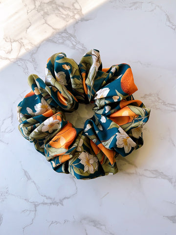 Gwen Scrunchie