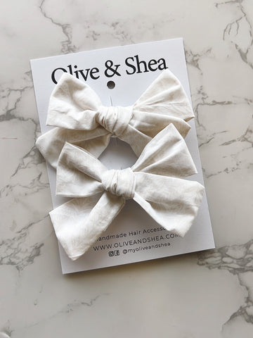 Vanilla Speckle Hand Tied Pigtail Hair Bow Set