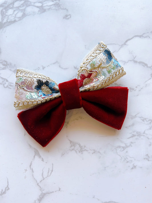 Catherine Lace Hair Bow