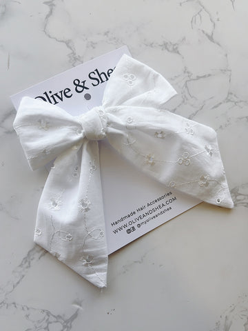 Lace Hand Tied Hair Bow