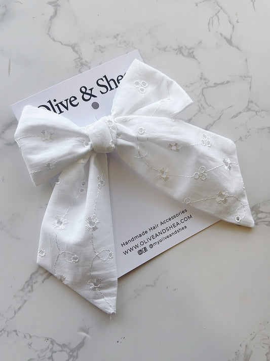 Lace Hand Tied Hair Bow